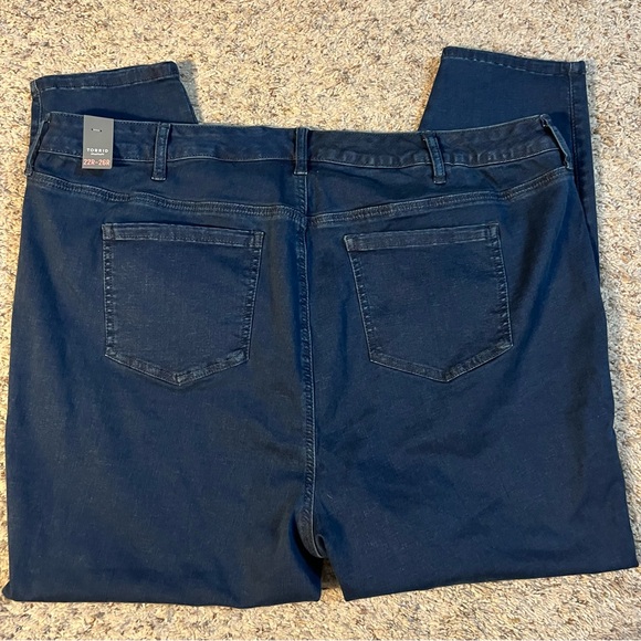 Torrid Trio Fit Skinny Limitless Stretch Jeans Size 22R- 26R NWT - Picture 3 of 11